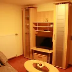 Haus Kartoner 3* سخلادميخ